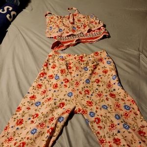 2 piece floral set perfect summer outfit.